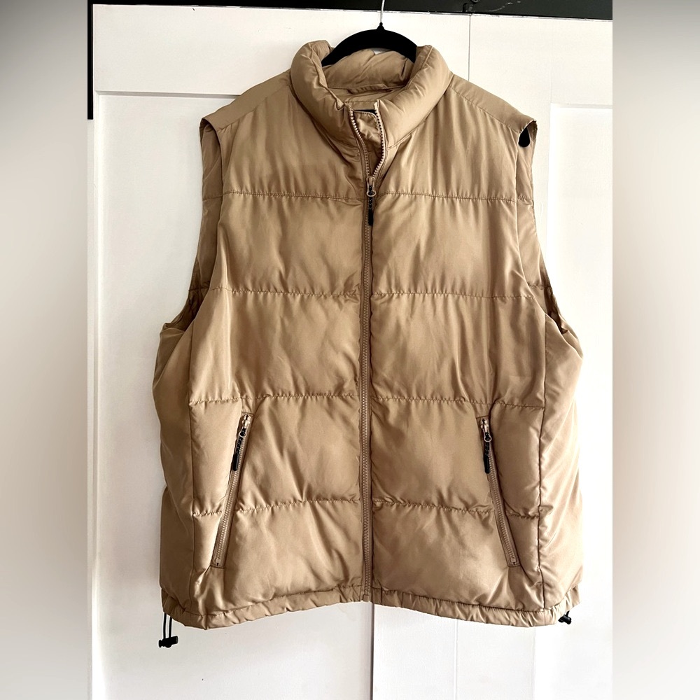 Zara Men's Beige Puffer Vest
